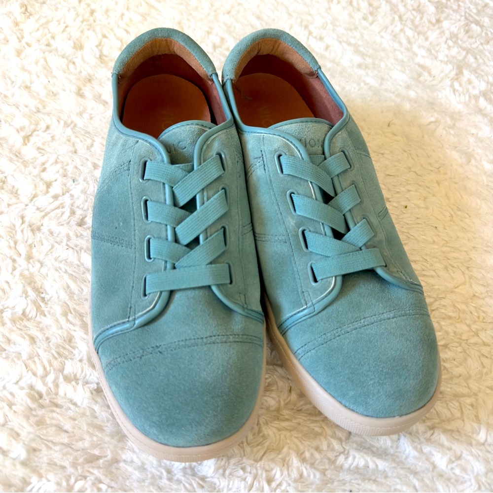 VIONIC Jean Suede Water Resistant Sneakers Blue Size 8.5